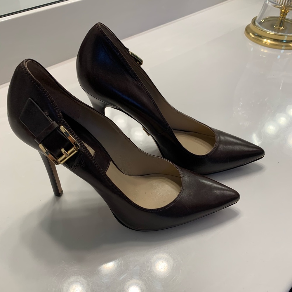 Michael Kors day heels